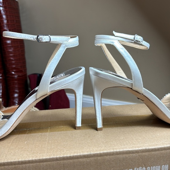 NWOT β’ Rider Stiletto Heel β’ Badgley Mischka β’ Size 8.5 β’ ππ β’ Soft White - Picture 9 of 15